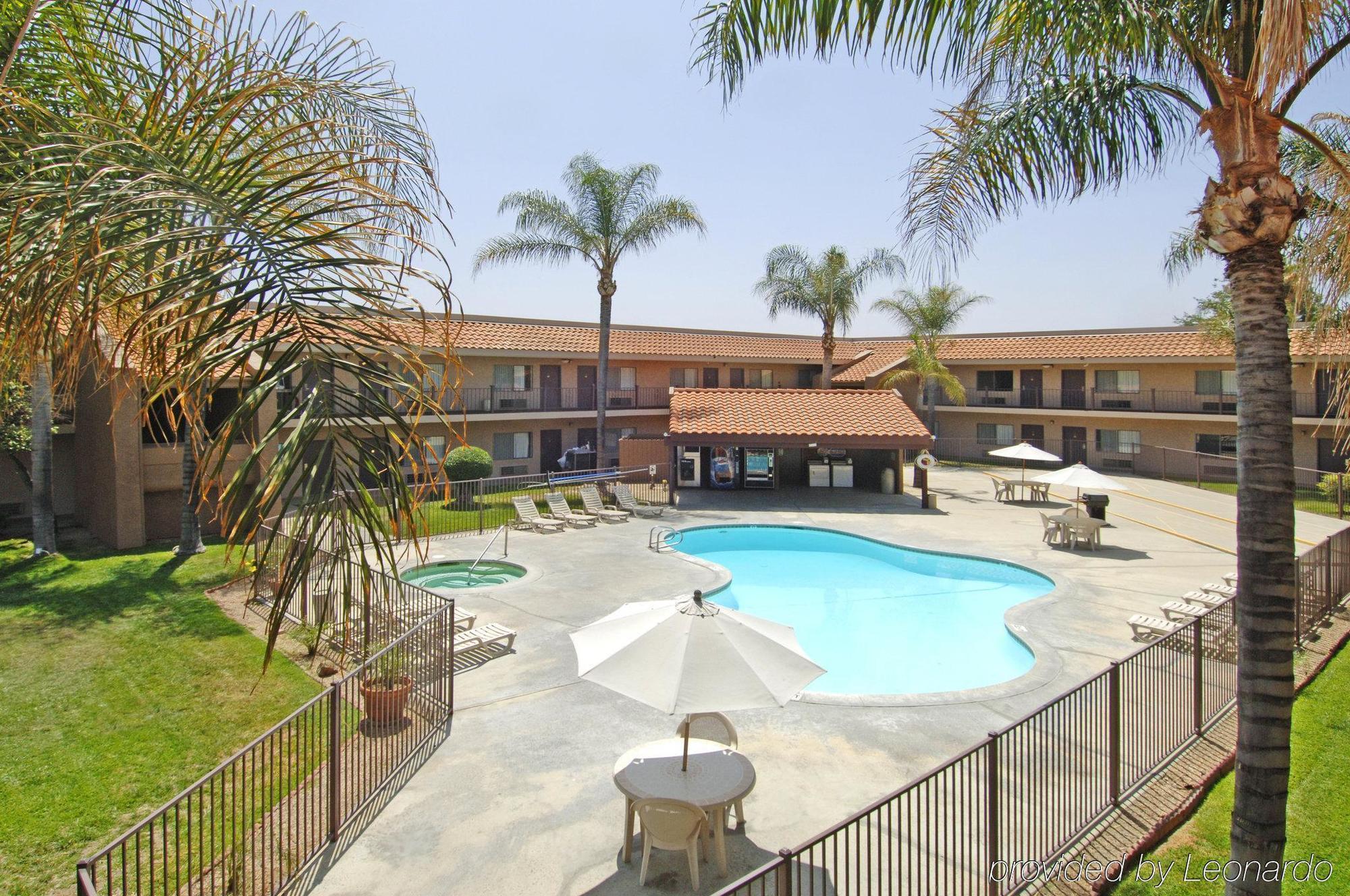 Travelodge By Wyndham Hemet Ca Екстер'єр фото